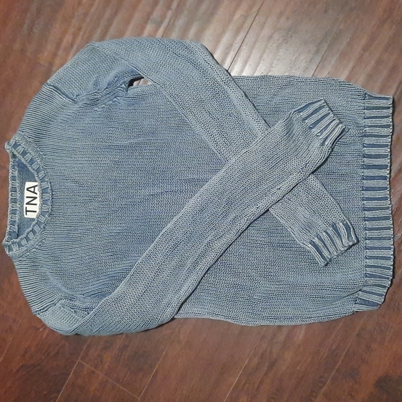 Blue knit TNA sweater - Picture 1 of 4